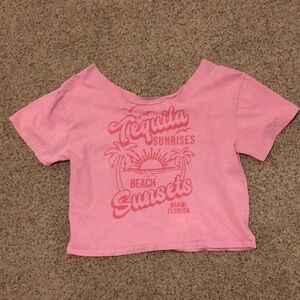 pink off the shoulder cropped tee